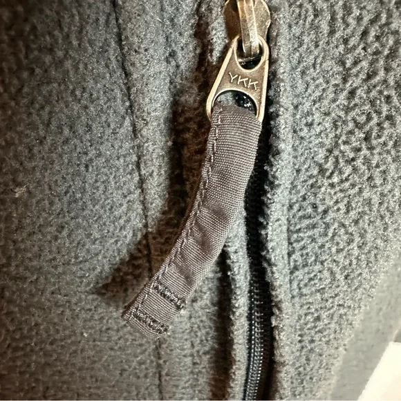 The North Face Fleece Full Zip XL Gray and Black. - Picture 8 of 10